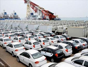 ممانعت وزارت صنعت از ورود ثبت خودروهای وارداتی