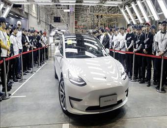 تحویل اولین خودرو تسلا از کارخانه احداث شده در چین