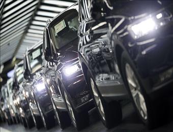 درخواست مدیران خودروسازی برای تداوم عرضه خودرو در بورس کالا