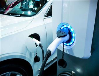 قطر وارد تولید خودروهای برقی می‌شود| همکاری با شرکت بریتانیایی WEVC برای احداث کارخانه جدید